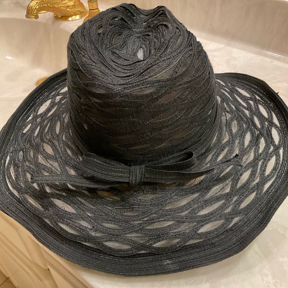 FREE with purchase of other item at list price: Lizzy Ribbon Hat, Black, Sz S